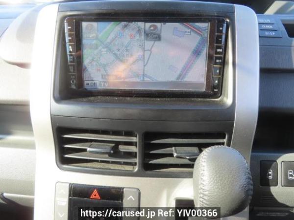 Used 2009 AT toyota voxy ZRR70W Image[27]
