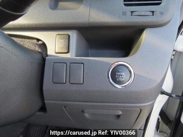 Used 2009 AT toyota voxy ZRR70W Image[34]