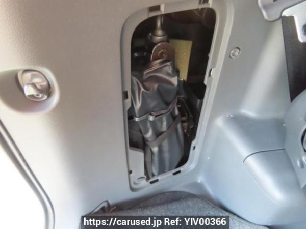 Used 2009 AT toyota voxy ZRR70W Image[50]