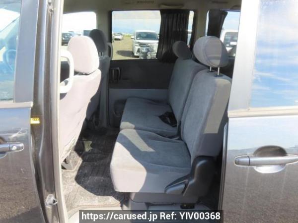 Used 2005 AT toyota noah AZR60G Image[19]