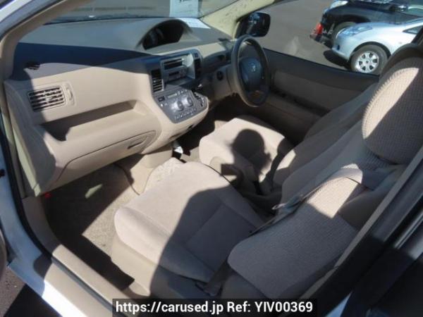 Used 2004 AT toyota raum NCZ20 Image[15]