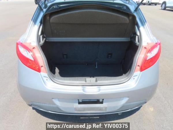 Used 2009 AT mazda demio DE3FS Image[8]