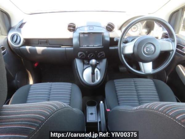Used 2009 AT mazda demio DE3FS Image[19]