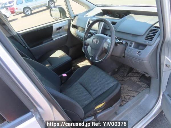 Used 2009 AT toyota noah ZRR75W Image[13]