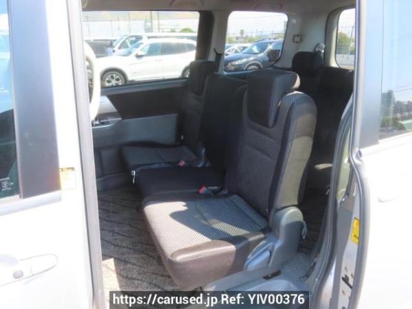 Used 2009 AT toyota noah ZRR75W Image[20]