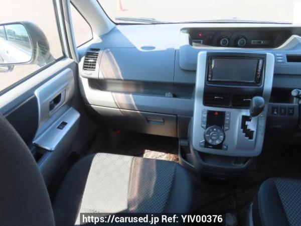 Used 2009 AT toyota noah ZRR75W Image[24]