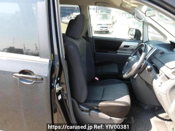 Used 2009 AT toyota noah ZRR70W Image[13]