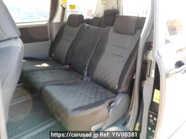 Used 2009 AT toyota noah ZRR70W Image[16]
