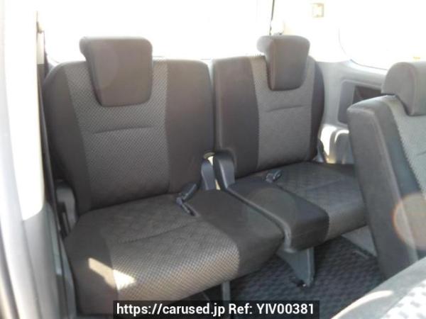 Used 2009 AT toyota noah ZRR70W Image[17]