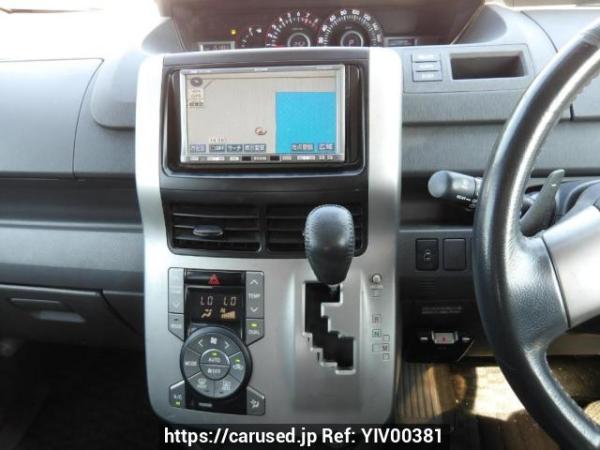 Used 2009 AT toyota noah ZRR70W Image[20]