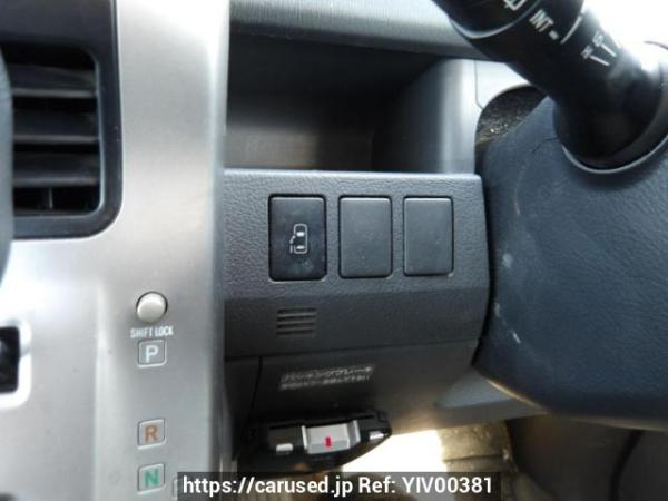 Used 2009 AT toyota noah ZRR70W Image[28]