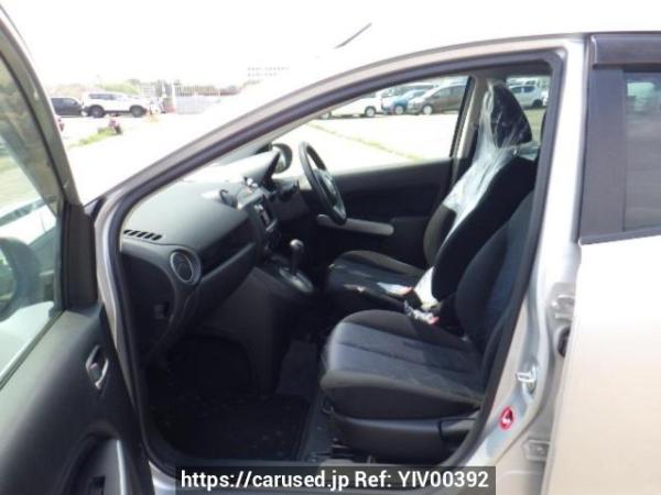 Used 2012 AT mazda demio DE3FS Image[12]