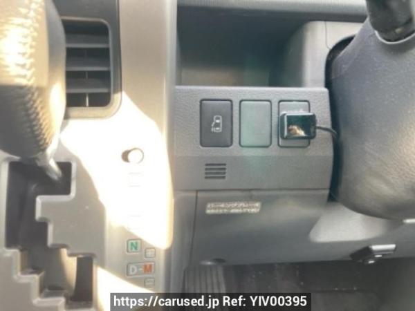 Used 2007 AT toyota voxy ZRR70W Image[28]
