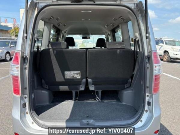 Used 2007 AT toyota noah ZRR70G Image[8]