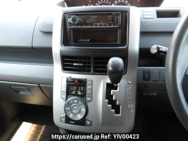 Used 2007 AT toyota noah ZRR70W Image[19]