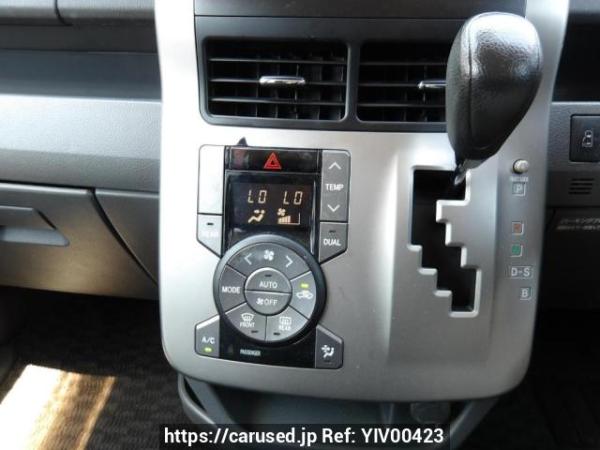 Used 2007 AT toyota noah ZRR70W Image[22]