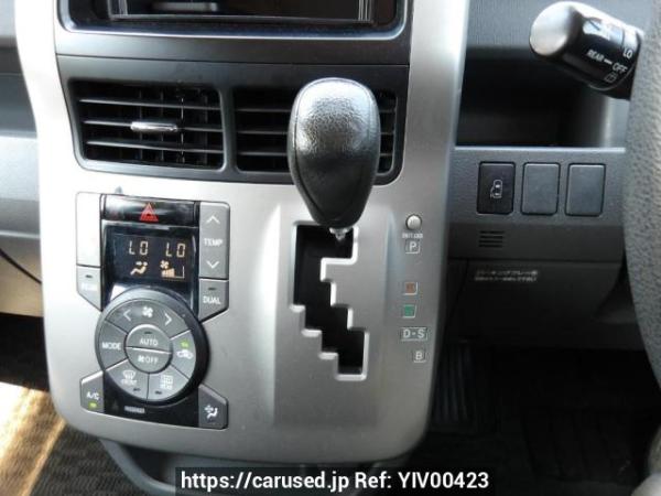 Used 2007 AT toyota noah ZRR70W Image[23]