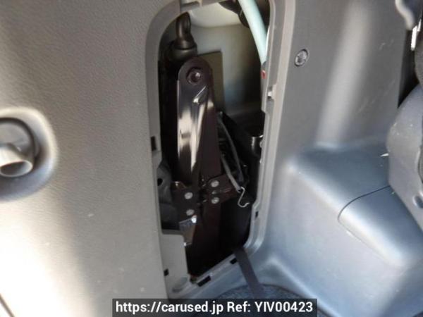 Used 2007 AT toyota noah ZRR70W Image[46]