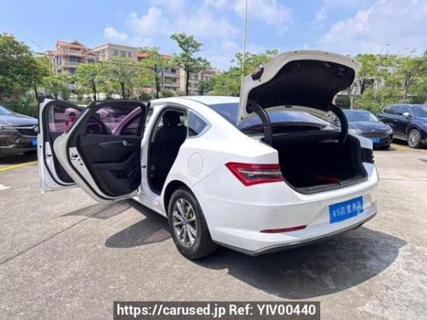 Used 2019 AT byd qin BYD7152WTHEVB Image[5]