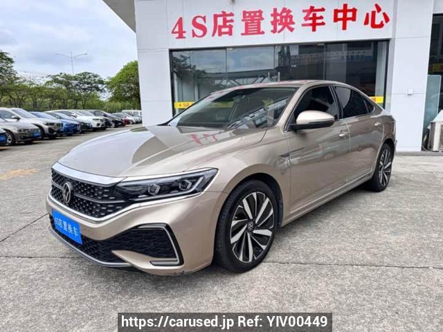2022 Volkswagen Passat SVW72023BV