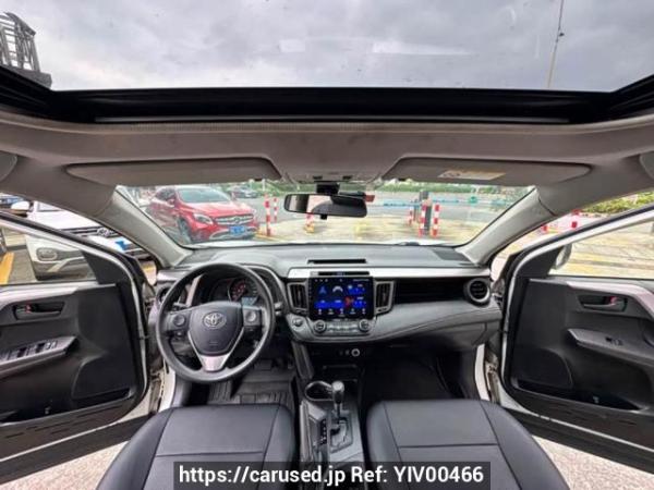 Used 2018 AT toyota rav4 CA64622XME5 Image[10]