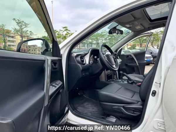 Used 2018 AT toyota rav4 CA64622XME5 Image[12]