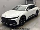 Toyota Crown Crossover TZSH35