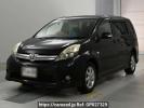 Toyota Isis ZGM15W