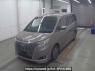 Used 2017 AT toyota esquire ZWR80G Image[0]