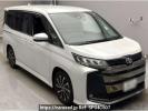 Toyota Noah ZWR90W