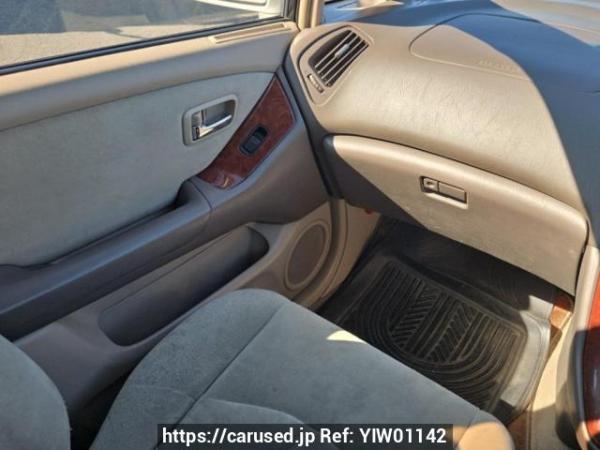 Used 2001 AT toyota harrier ACU15W Image[18]
