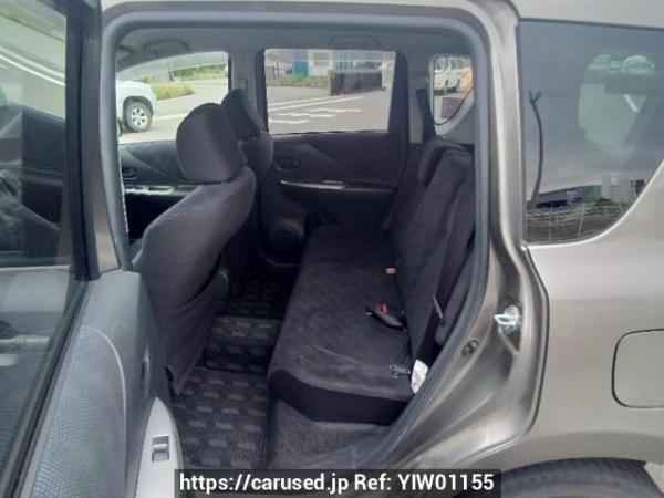 Used 2005 AT toyota ractis NCP105 Image[16]