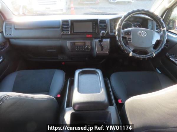 Used 2017 AT toyota regiusace-van KDH201V Image[21]