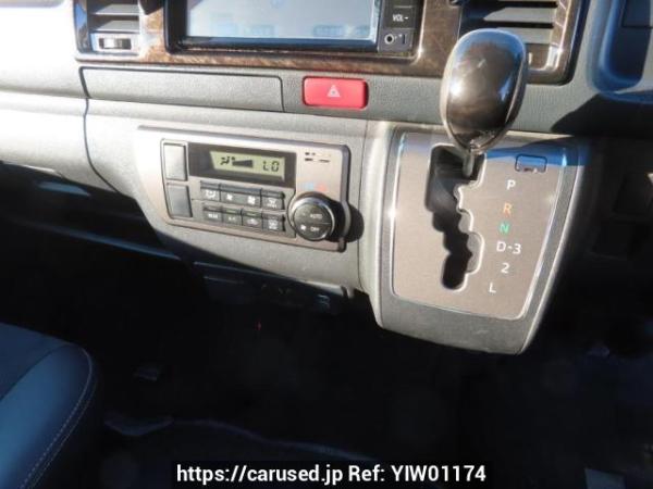 Used 2017 AT toyota regiusace-van KDH201V Image[26]