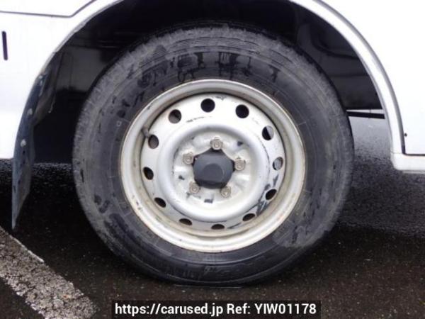 Used 2003 MT mazda bongo-van SK82V Image[24]