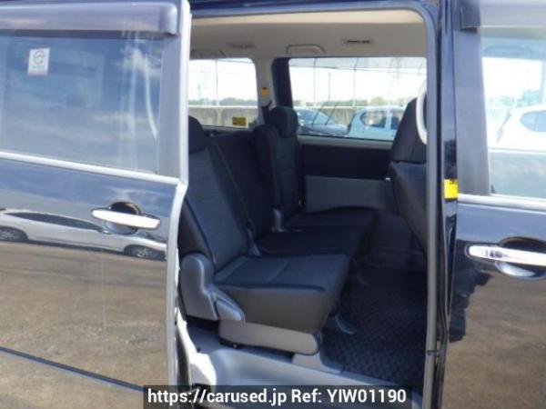 Used 2008 AT toyota voxy ZRR70W Image[14]