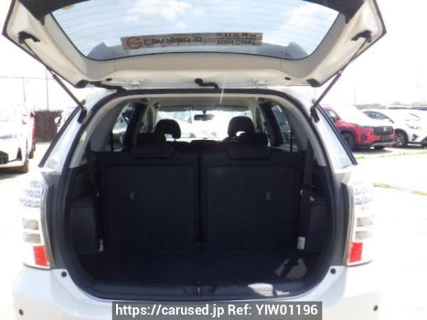 Used 2005 AT toyota wish ZNE10G Image[8]