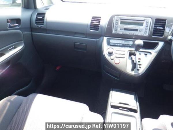 Used 2005 AT toyota wish ZNE10G Image[18]