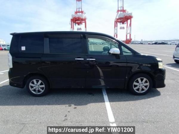 Used 2009 AT toyota voxy ZRR70W Image[7]