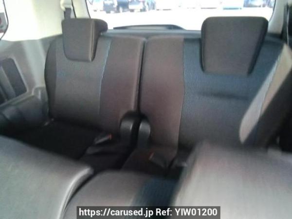 Used 2009 AT toyota voxy ZRR70W Image[16]