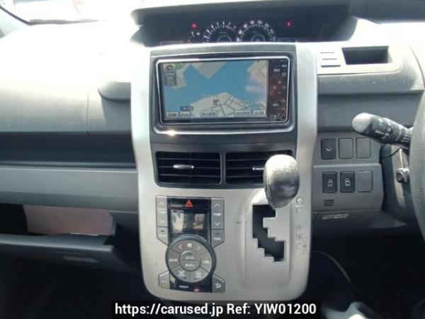Used 2009 AT toyota voxy ZRR70W Image[19]