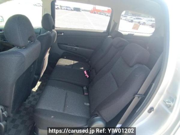 Used 2005 AT toyota wish ZNE10G Image[15]