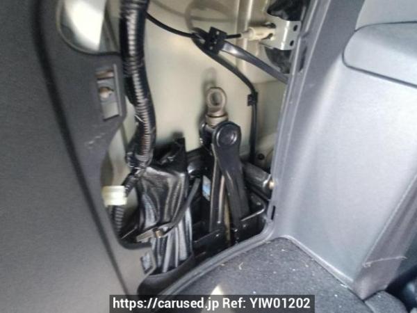 Used 2005 AT toyota wish ZNE10G Image[41]
