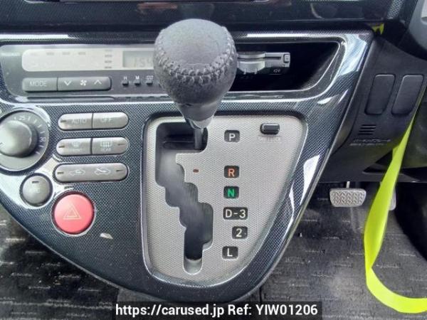 Used 2004 AT toyota wish ZNE10G Image[23]