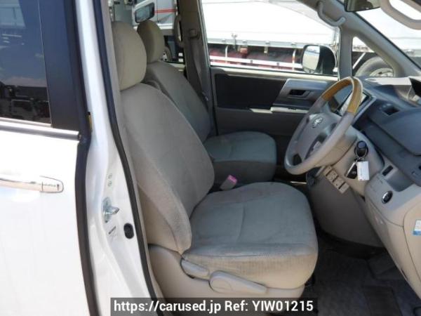 Used 2009 AT toyota noah ZRR70W Image[12]