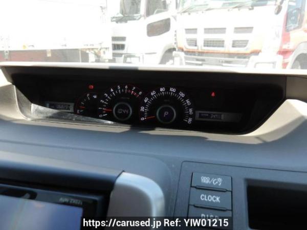 Used 2009 AT toyota noah ZRR70W Image[24]
