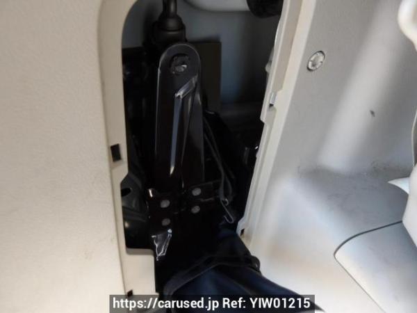 Used 2009 AT toyota noah ZRR70W Image[44]