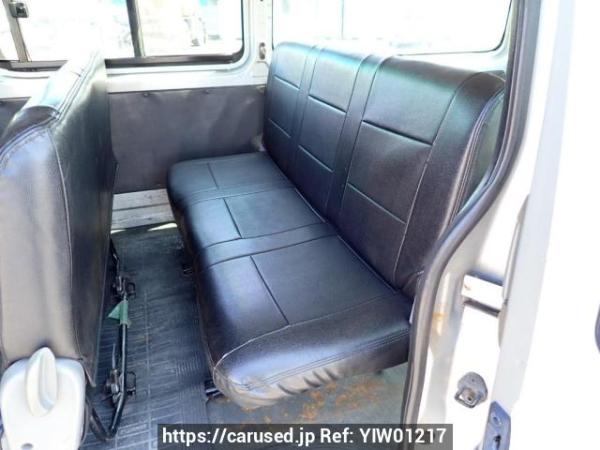Used 2004 MT toyota hiace-van KDH205V Image[17]