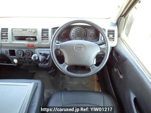 Used 2004 MT toyota hiace-van KDH205V Image[21]