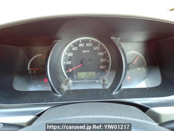 Used 2004 MT toyota hiace-van KDH205V Image[25]